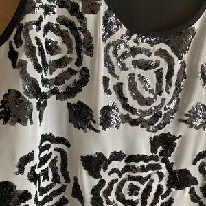 Karen Kane Sequined Top.  Lrg. EUC